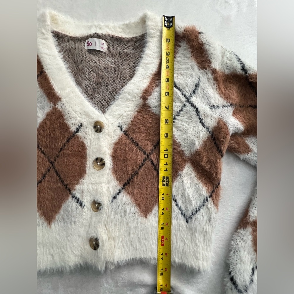 SO Brown and White Argyle Faux Fur Cropped Cardigan Sweater, Size M - Picture 10 of 11